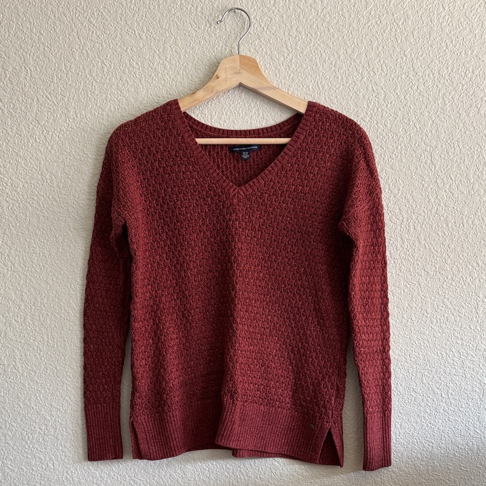 American Eagle V-Neck Knit Sweater - Rust Red
